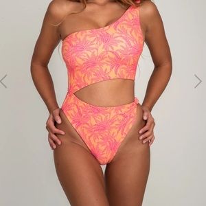 Skatie Cut One Piece Swimsuit - NWT